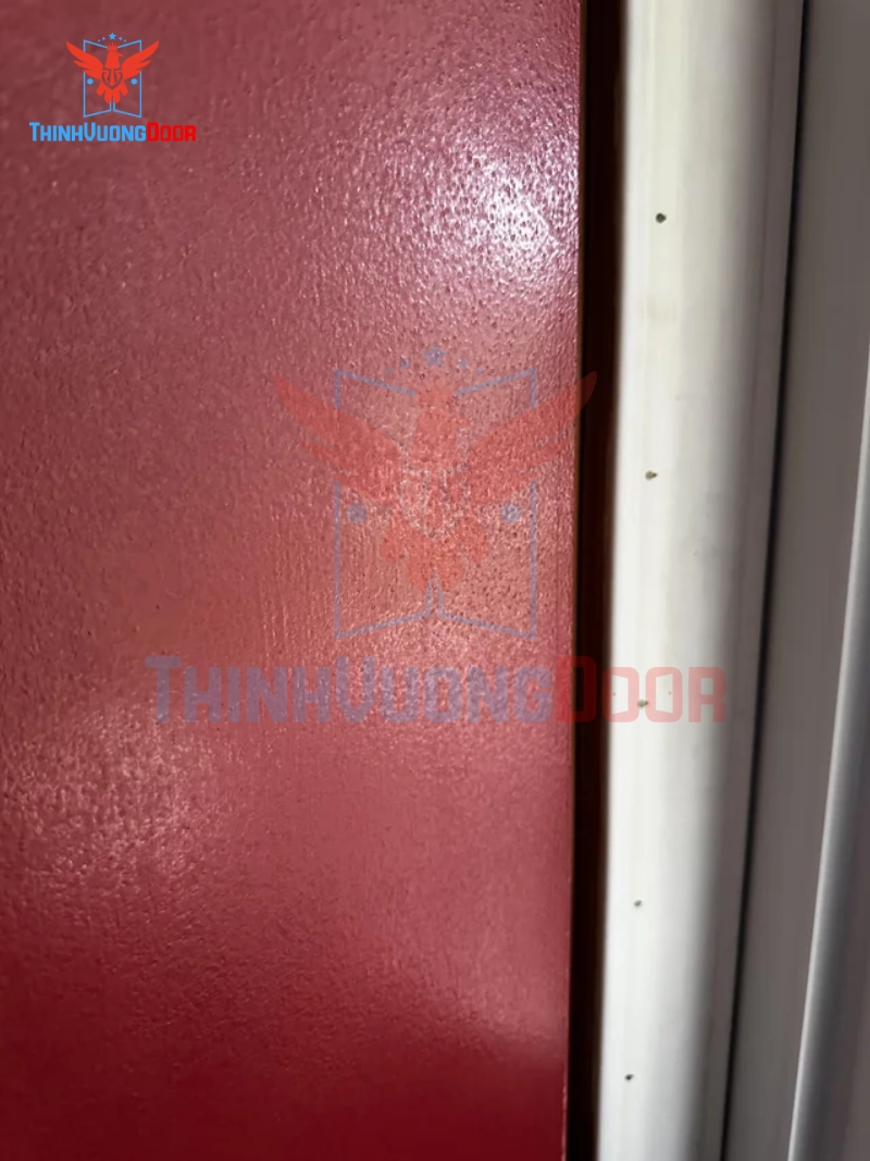 Những lỗi thường gặp khi tự sơn cửa gỗ và cách khắc phục