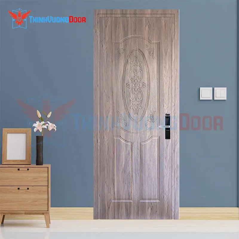 Mẫu cửa panel hoa văn cổ điển