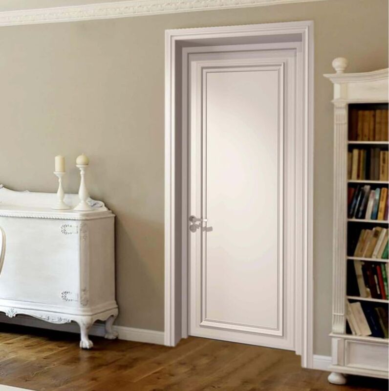 Phòng ngủ kết hợp với cửa phòng màu trắng